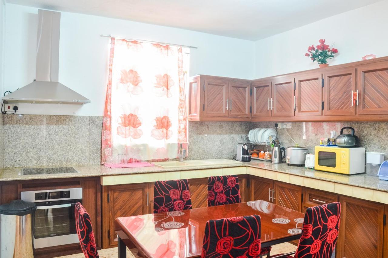Chemin Grenier La Caverna House מראה חיצוני תמונה